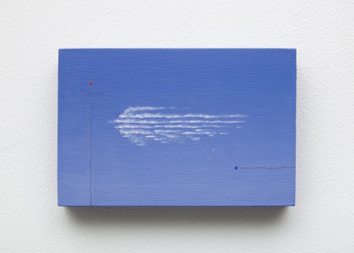 亚历山德拉·诺埃 《绕行云》10.2x15.2x1.9cm  2021 板面油彩和瓷漆 致谢艺术家和Bodega画廊（纽约）