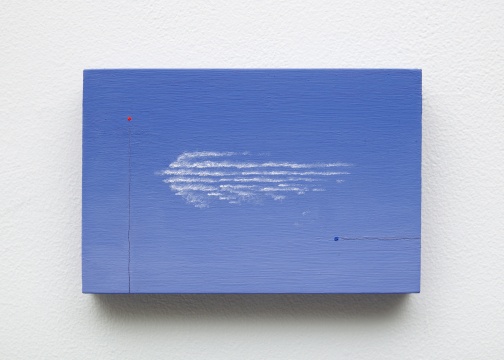 亚历山德拉·诺埃 《绕行云》10.2x15.2x1.9cm 2021 板面油彩和瓷漆 致谢艺术家和Bodega画廊(纽约) 亚历山德拉·诺埃 《绕行云》10.2x15.2x1.9cm 2021 板面油彩和瓷漆 致谢艺术家和Bodega画廊(纽约)