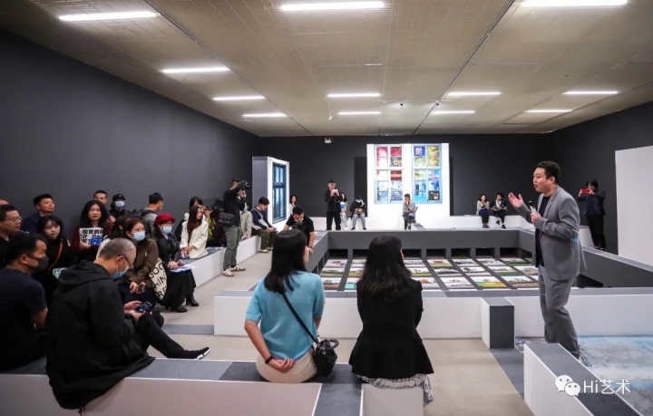 “九层塔:空间与视觉的魔术”第二回,李青个展“陈列与重现”展览现场,空间呈现:李涵,平面设计:梅数植 坪山美术馆 2020
“九层塔:空间与视觉的魔术”第二回,李青个展“陈列与重现”展览现场,空间呈现:李涵,平面设计:梅数植 坪山美术馆 2020