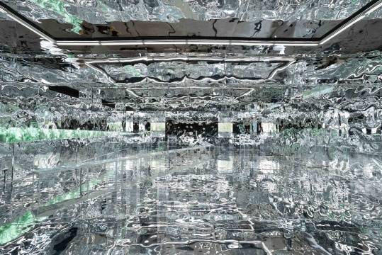 何云昌的梦与幻:恩恩爱爱,我们只谈风月 何云昌的梦与幻:恩恩爱爱,我们只谈风月