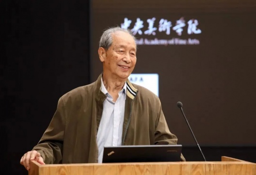 艺术家、油画系教授马常利
艺术家、油画系教授马常利