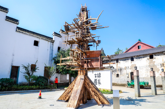 《耒耕田肥》孔景才:广州美术学院
《耒耕田肥》孔景才:广州美术学院