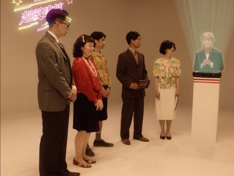 胡伟,《超级建筑2030》(静帧),单频彩色有声高清影像,20分41秒,2021年,美凯龙艺术中心委任创作。图片由艺术家及美凯龙艺术中心提供 胡伟,《超级建筑2030》(静帧),单频彩色有声高清影像,20分41秒,2021年,美凯龙艺术中心委任创作。图片由艺术家及美凯龙艺术中心提供