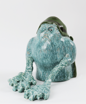 《拿主义》31×37×26cm 高温釉陶瓷 2021
《拿主义》31×37×26cm 高温釉陶瓷 2021