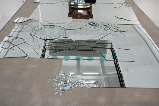 “约翰·阿姆莱德:再,再”展览现场图, 上海外滩美术馆,2021年。
图片由上海外滩美术馆惠允
“约翰·阿姆莱德:再,再”展览现场图, 上海外滩美术馆,2021年。
图片由上海外滩美术馆惠允