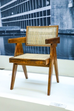 皮埃尔·让纳雷 《办公室藤椅》 型号PJ-SI-28-A 为建筑师办公室设计 柚木、藤条 1955-1956年 昌迪加尔
