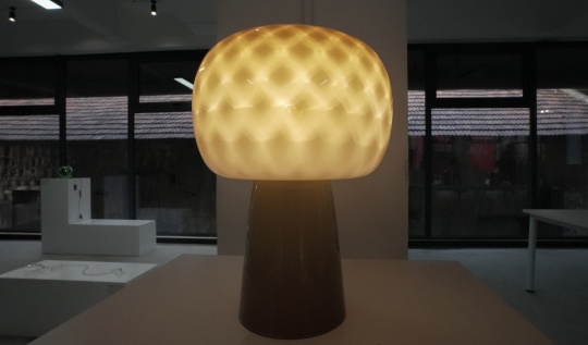 Studio KAE 《Plait竹编灯》 Φ220mm H300mm :玻璃 2019 Studio KAE 《Plait竹编灯》 Φ220mm H300mm :玻璃 2019