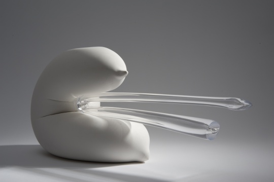谢文蒂 《了不起的骗子#6》 410mm X 120mm X 220mm 石膏,吹制玻璃 2011
谢文蒂 《了不起的骗子#6》 410mm X 120mm X 220mm 石膏,吹制玻璃 2011
