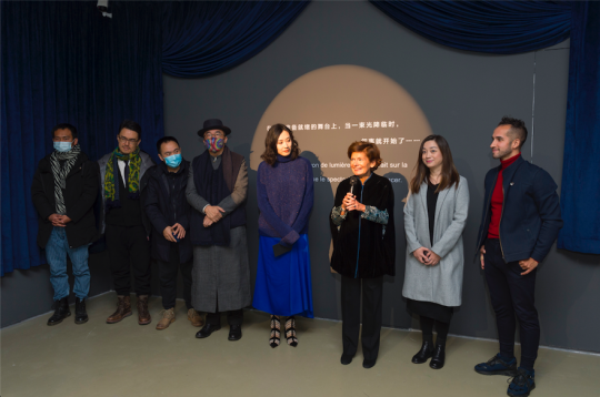 艺术8新展“一束光临” 以绘画、雕塑和装置重释光的艺术 艺术8新展“一束光临” 以绘画、雕塑和装置重释光的艺术