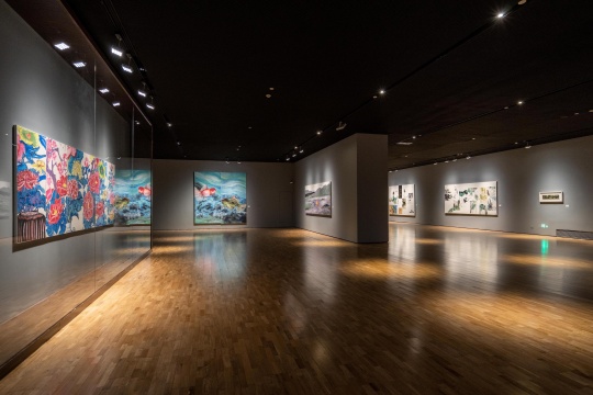 龙美术馆新展 走入梁缨的“花花世界” 龙美术馆新展 走入梁缨的“花花世界”