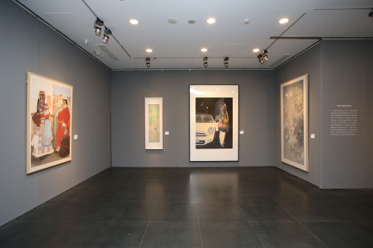 “丹青未央:2021首届中国工笔画学会青年艺委会学术邀请展”现场,北京画院
“丹青未央:2021首届中国工笔画学会青年艺委会学术邀请展”现场,北京画院