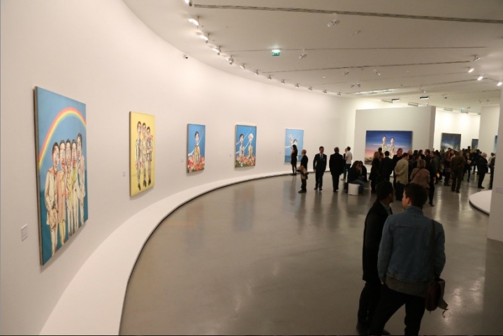 2013年，曾梵志大型个人回顾展在巴黎市立现代艺术美术馆开幕

 
