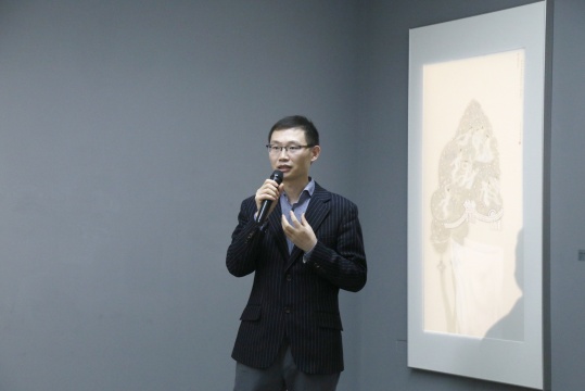 展览策展人,美术学博士、中国美术馆副研究馆员 魏祥奇
展览策展人,美术学博士、中国美术馆副研究馆员 魏祥奇
