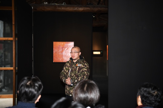 策展人、当代艺术家孙逊先生
策展人、当代艺术家孙逊先生