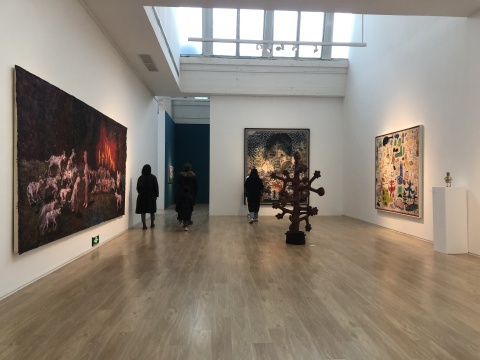 东南亚艺术群展“坠落”现场
东南亚艺术群展“坠落”现场