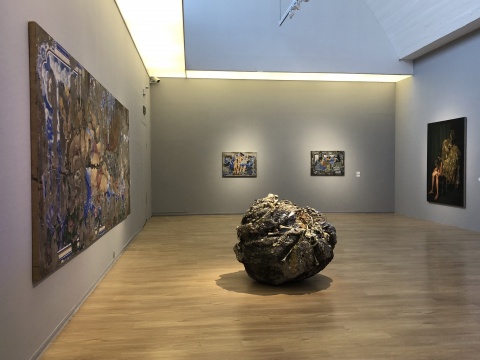 东南亚艺术群展“坠落”现场
东南亚艺术群展“坠落”现场