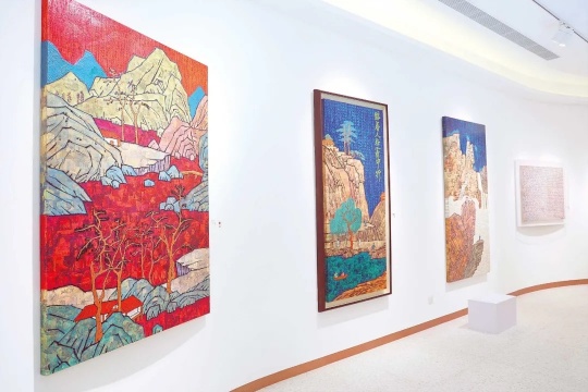 展览展出中国著名当代艺术家30多幅形式多样艺术精品
展览展出中国著名当代艺术家30多幅形式多样艺术精品