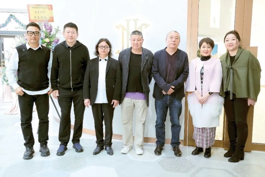 嘉宾在Humarish Club揭幕后合影
嘉宾在Humarish Club揭幕后合影