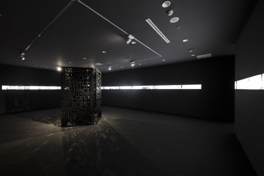 “纵•横——王怀庆艺术展”现场
“纵•横——王怀庆艺术展”现场