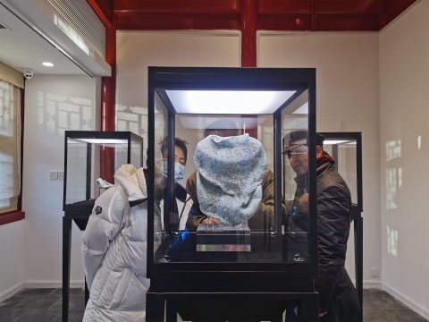 废料到艺术的转化:在王府中环看向阳关于过去、现在与未来的转换 废料到艺术的转化:在王府中环看向阳关于过去、现在与未来的转换