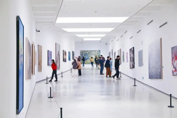 与历史同行：四川美术学院80周年（1940-2020）展览现场
