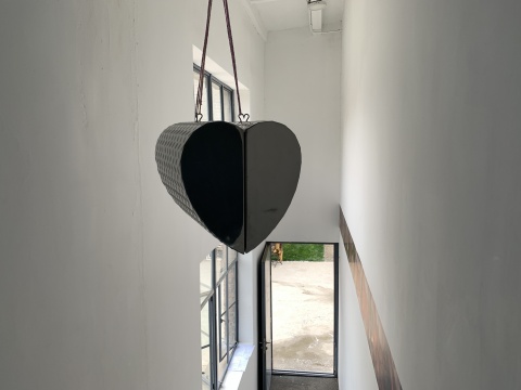 丰丰 The Heart 尺寸可变 停车板,C型挂钩,毛线 2021
丰丰 The Heart 尺寸可变 停车板,C型挂钩,毛线 2021