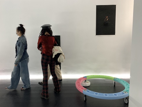 桂宽、丰丰纯爱系个展,浪漫且残酷的签名式告白 桂宽、丰丰纯爱系个展,浪漫且残酷的签名式告白