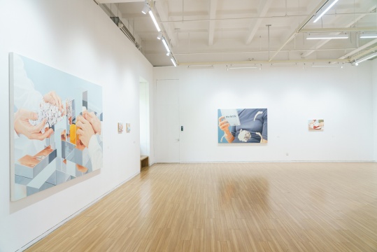 梁浩个展亮相玉兰堂,还是曾经的白衬衫少年吗? 梁浩个展亮相玉兰堂,还是曾经的白衬衫少年吗?