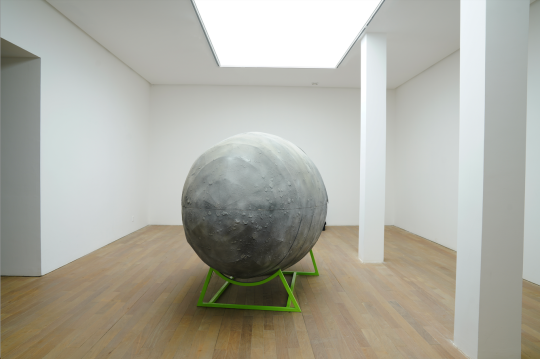 谭英杰的个展“被偷走的外壳”展览现场
谭英杰的个展“被偷走的外壳”展览现场