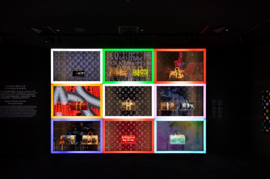 LOUIS VUITTON&展览青岛启幕,艺术家携手品牌惊艳亮相 LOUIS VUITTON&展览青岛启幕,艺术家携手品牌惊艳亮相
