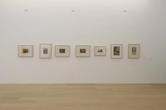 罗中立“重返起点”展览现场
罗中立“重返起点”展览现场