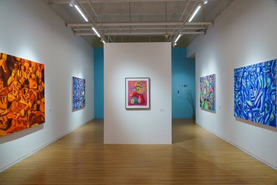 “鳖，嬉皮-梁曼勇个展”，在混乱与矛盾中观看社会