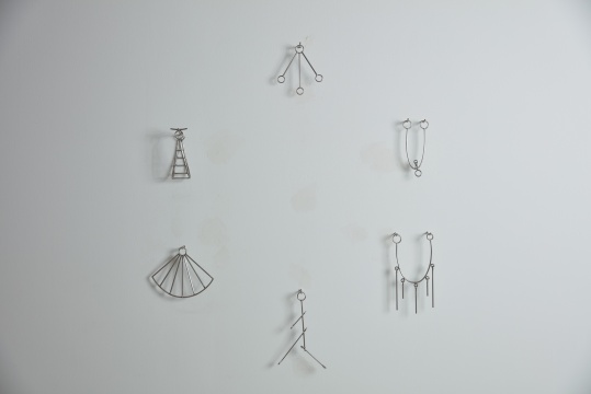 画廊周最佳展览,户尔空间范尼·吉奎尔斯四小时行为装置引热议 画廊周最佳展览,户尔空间范尼·吉奎尔斯四小时行为装置引热议