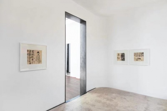 李津“李津”展览现场,站台中国
李津“李津”展览现场,站台中国