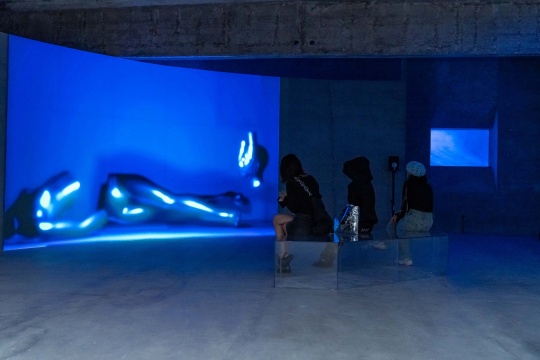 “欹梅—周岩个展”现场 十点睡觉艺术空间 2022
“欹梅—周岩个展”现场 十点睡觉艺术空间 2022