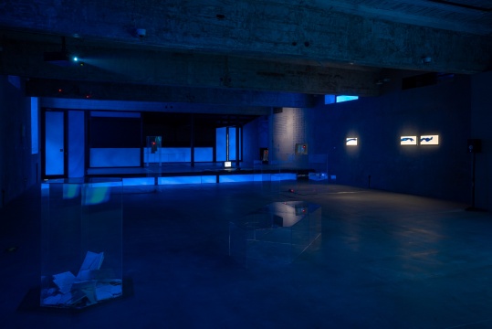 “欹梅—周岩个展”现场 十点睡觉艺术空间 2022
“欹梅—周岩个展”现场 十点睡觉艺术空间 2022
