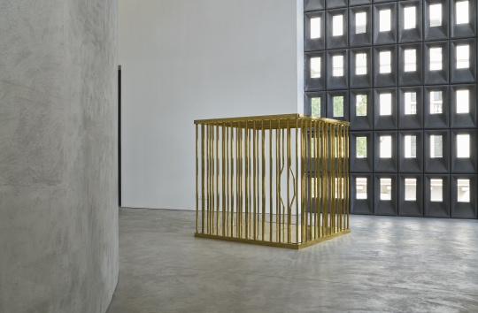 “希尔维·夫拉里”展览现场 阿那亚艺术中心 2022 摄影:孙诗 © Sylvie Fleury
“希尔维·夫拉里”展览现场 阿那亚艺术中心 2022 摄影:孙诗 © Sylvie Fleury