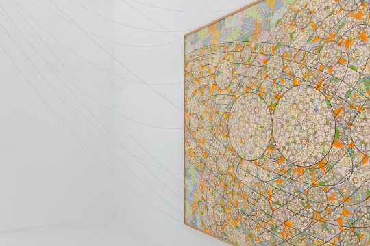 《大冲突：花之终结》218.2x 291cm 布面丙烯 2000
