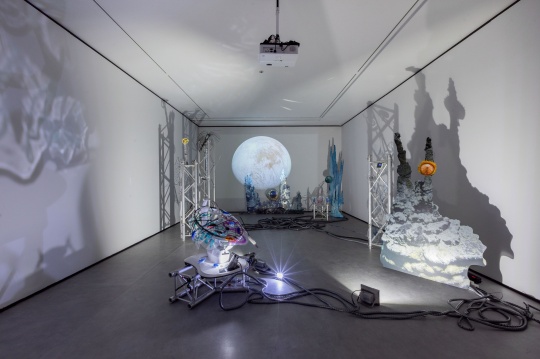 “越过栅栏，如鸟儿飞过”，潇当代美术馆展览现场