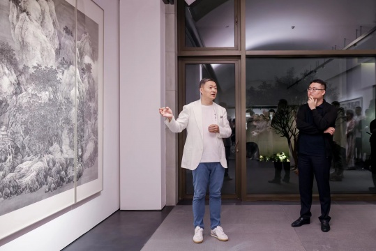 马斯克、杨致远青睐的艺术家，来安缦办展了！