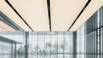 美术馆自主研发系统达20余项，图为5号展厅的升降天花及外遮阳系统

 
