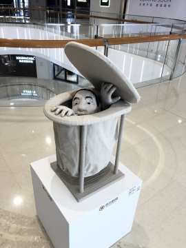 “城市之光——2022上海城市当代雕塑与装置艺术博览”现场

