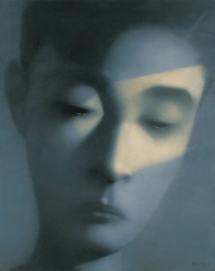 2004年,刘兰在程昕东国际当代艺术空间买下了张晓刚的作品《失忆与记忆No.26》,她也是2005年之前程昕东遇到的唯一一位中国藏家。(图片提供:刘兰)
2004年,刘兰在程昕东国际当代艺术空间买下了张晓刚的作品《失忆与记忆No.26》,她也是2005年之前程昕东遇到的唯一一位中国藏家。(图片提供:刘兰)