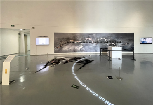 展览现场(序厅)
展览现场(序厅)