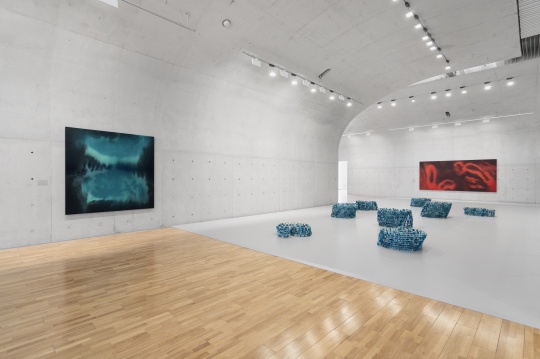 “施拉泽·赫什阿里:根茎”现场图,龙美术馆(西岸馆),展期:2023.3.5-5.7 © 施拉泽·赫什阿里,摄影:shaunley
Installation view of “施拉泽·赫什阿里:根茎”现场图,龙美术馆(西岸馆),展期:2023.3.5-5.7 © 施拉泽·赫什阿里,摄影:shaunley
Installation view of