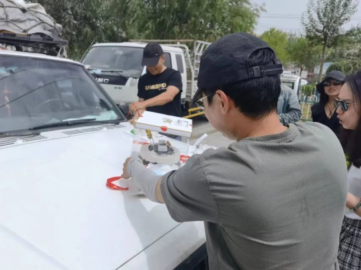 8月13日,王澈的爱车“小切”21岁生日
8月13日,王澈的爱车“小切”21岁生日