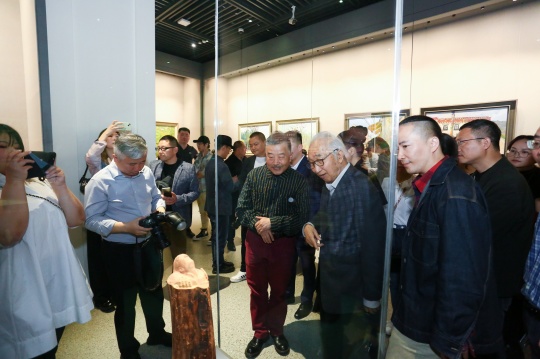 “微以致远”当代名家名作邀请展在衢州美术馆开展 “微以致远”当代名家名作邀请展在衢州美术馆开展