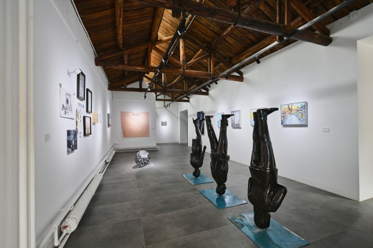 18岁,桂茜榕个展“瞳距”:用双重视察视角创作 18岁,桂茜榕个展“瞳距”:用双重视察视角创作
