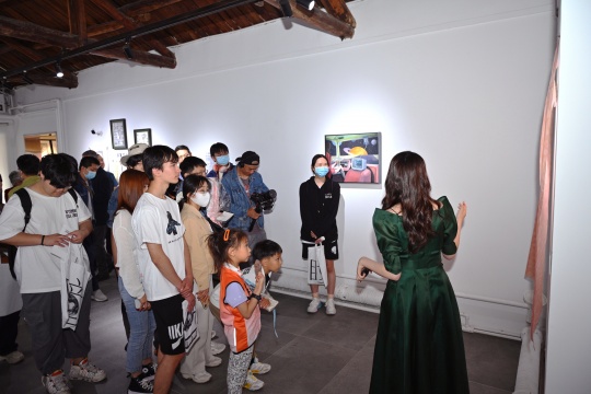 “瞳距”展览现场
“瞳距”展览现场