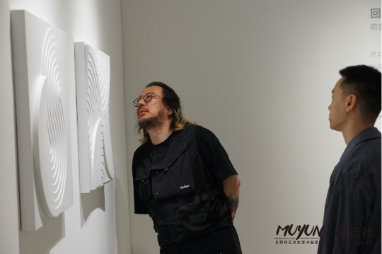 牧云空间“回未来”展览启幕,呈现超越图式禁锢的力量 牧云空间“回未来”展览启幕,呈现超越图式禁锢的力量